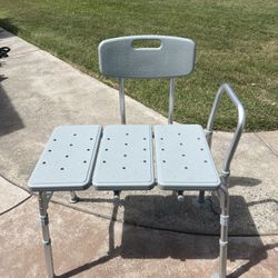 Pre Owned Drive Bathtub Bench Xtra Large In Excellent Condition 