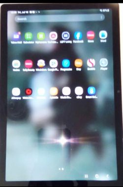 EXCELLENT CONDITION  samsung galaxy A8 tablet