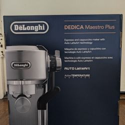  De'Longhi Dedica Maestro Plus Espresso Machine with Automatic Steam Wand EC950M