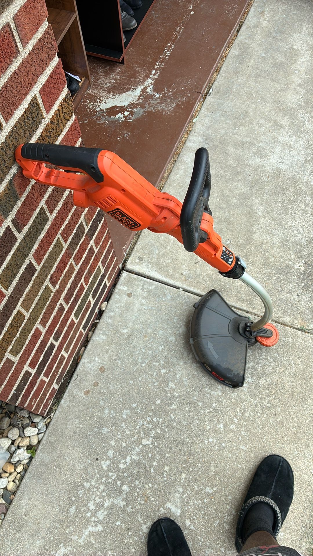 14 In Black Decker Electric Weed Wacker