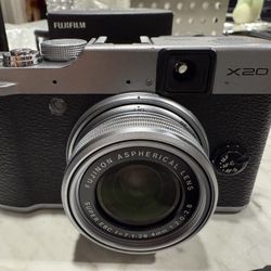 Fujifilm Fuji X20 Camera With Accessories 
