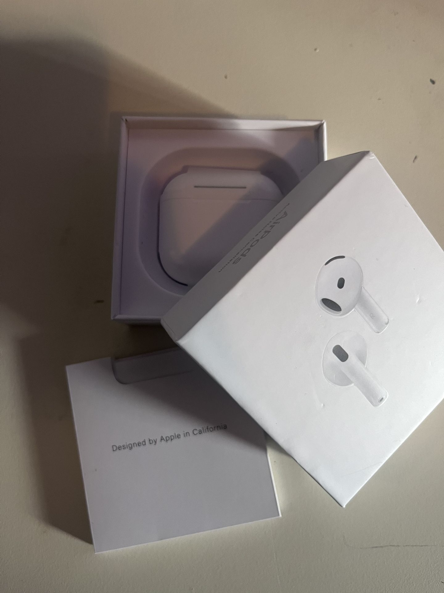 AirPods Gen 4 (Negotiable)
