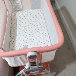 Bedside Sleeper/ Baby Bassinet For $75