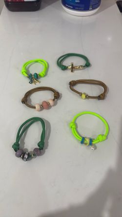 Paracord bracelets
