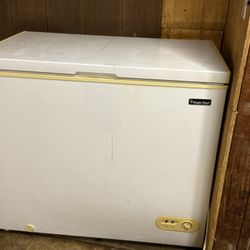 Magic Chef Chest Freezer