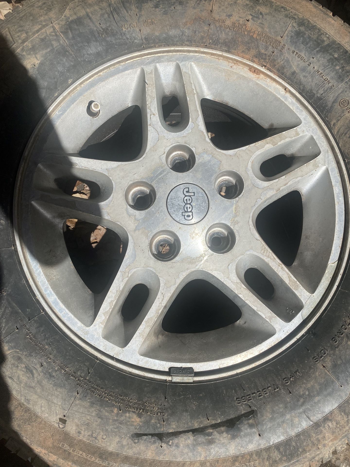 2 Jeep Wheels