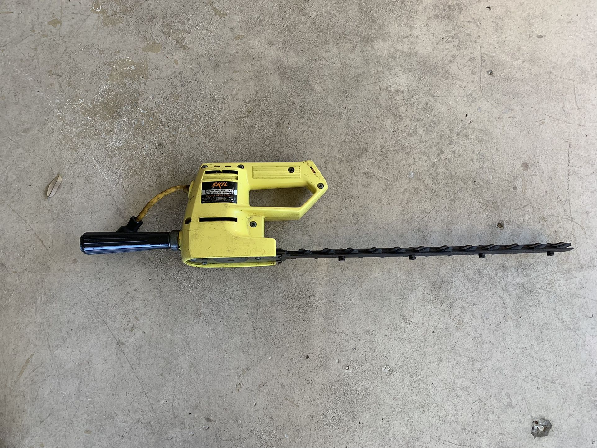 Skil Heavy duty hedge trimmer