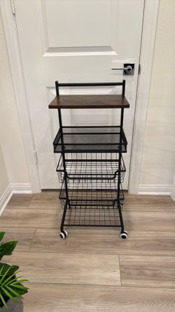 Shelf with wheels