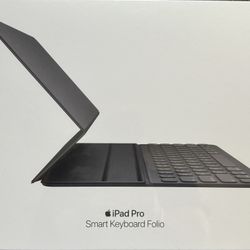 iPad Pro Smart keyboard  Folio  (12.9- Inch)