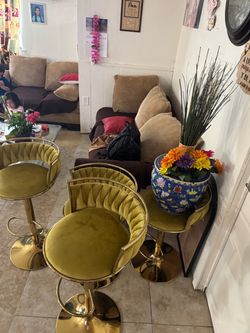 Countertop’s chairs