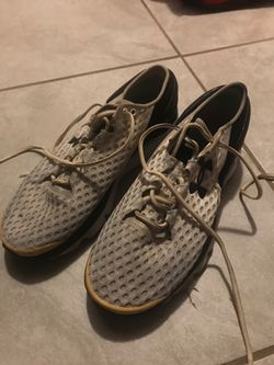 Underarmer shoes