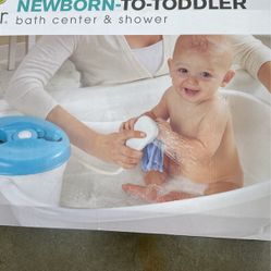 Newborn To Toddler Bath Center+ Shower