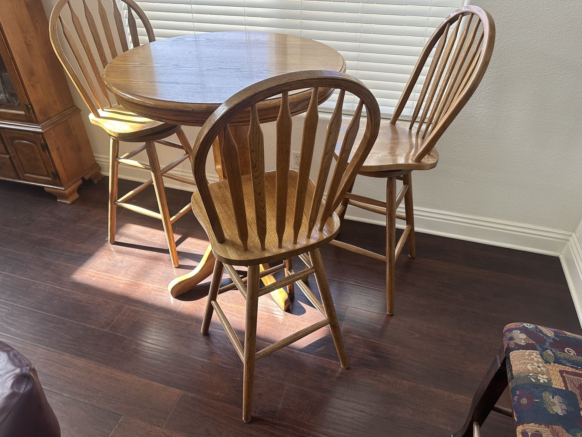 Solid Oak Pub Table w / Three Backed-Swivel Stools