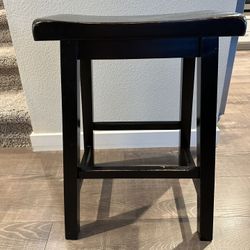 4 Black Bar Stools