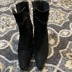 Stuart Wietzman Women’s Size 9 Suede Bootie Heals