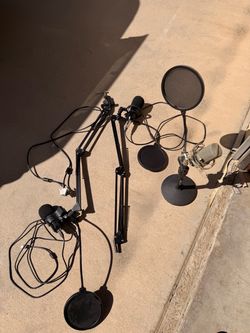 Complete Podcast / Streaming Mic Setup – Boom Arms, Condenser Mic, Dynamic Mics, Pop Filters & Cables