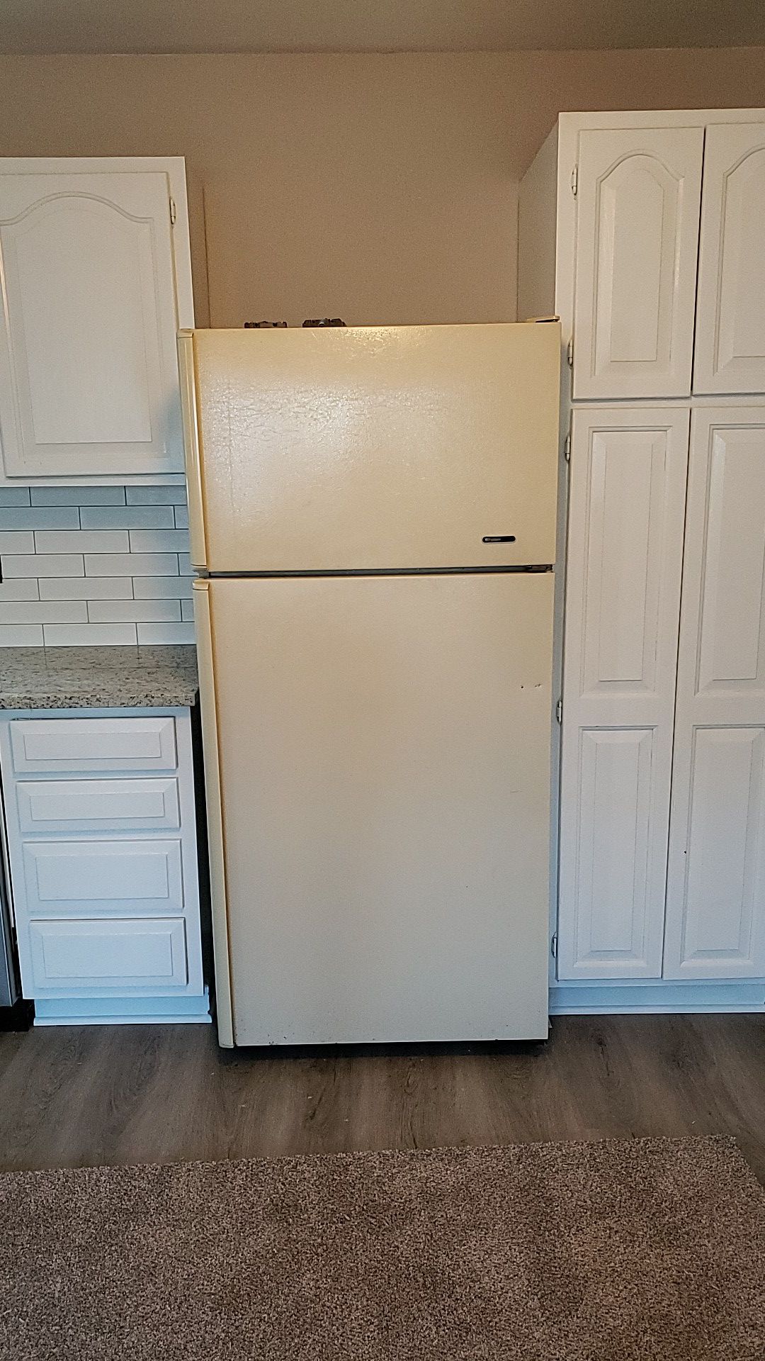 Reliable Frigidaire Refrigerator 15 cubic