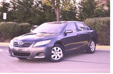 ππ$15oo OwnerNissan 2O11 Toyota Camry LE Low Milesπ efetjrythegsf