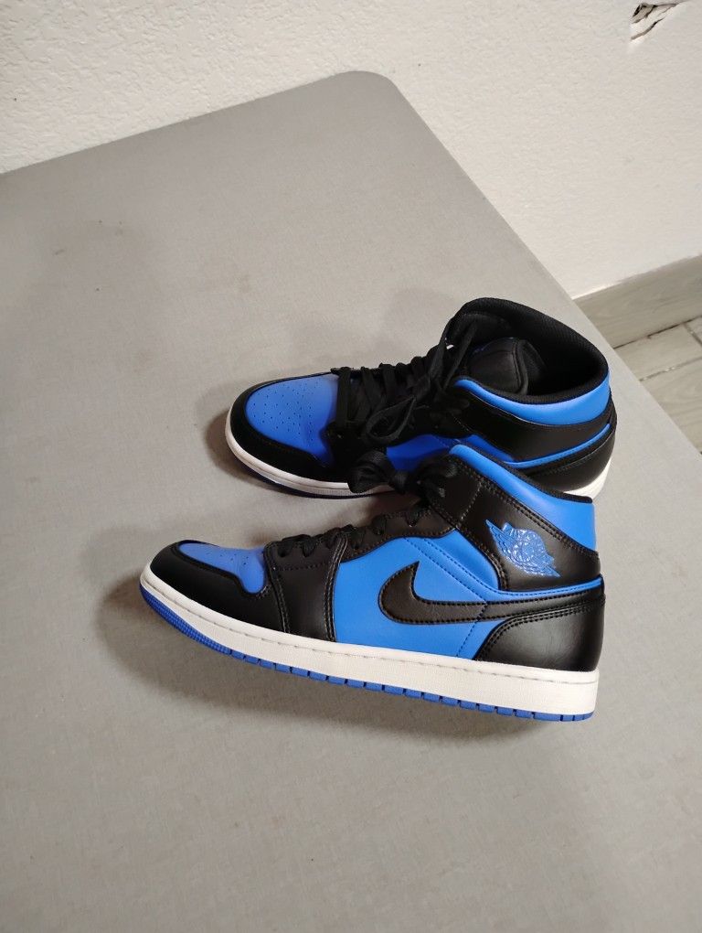Jordan 1 Mid 