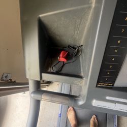 Treadmill 