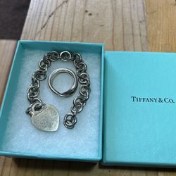 Beautiful Classic Tiffany Bracelet With Heart Tag