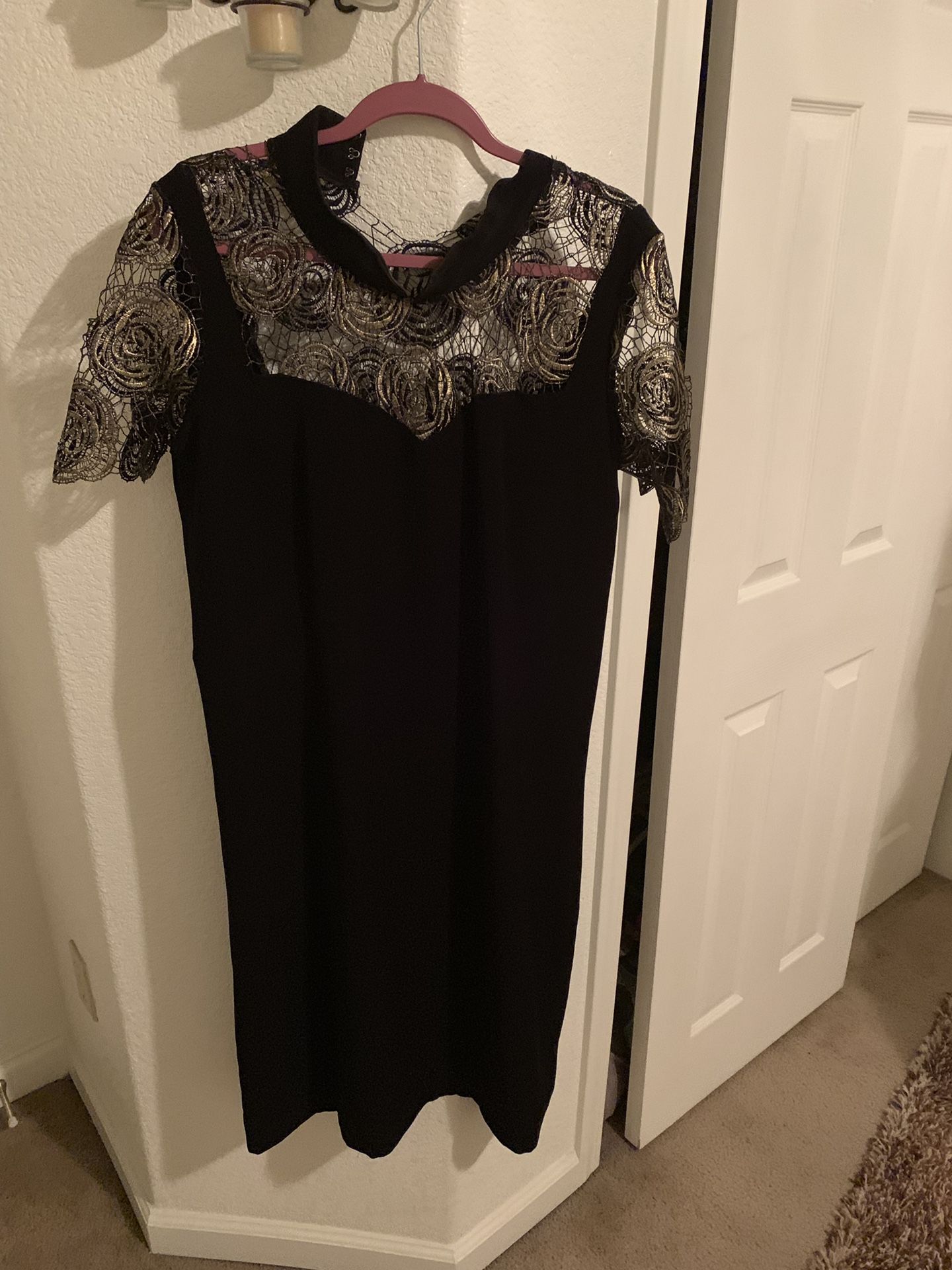 Elegant dress size 16