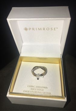 RING 18 kt gold cubic zirconia 😊OBO SIZE 8