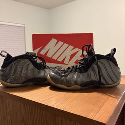 Nike foamposite size 11