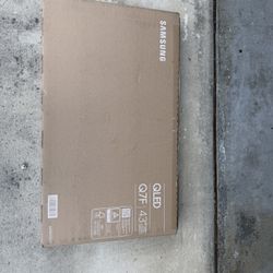 Samsung QLED 43 Inch TV 
