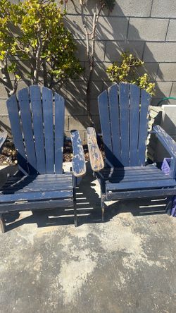 Outdoor patio chairs