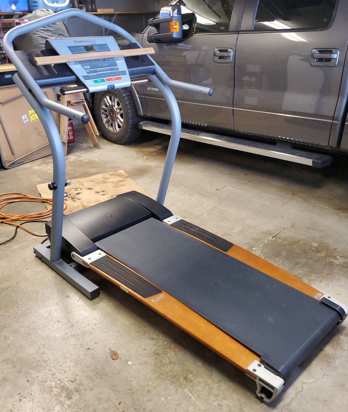 NordicTrac 2500 R Treadmill