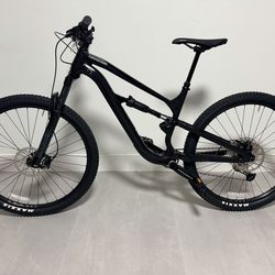 Cannondale Mountain Bike