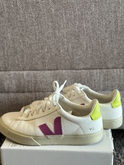 Veja Sneakers