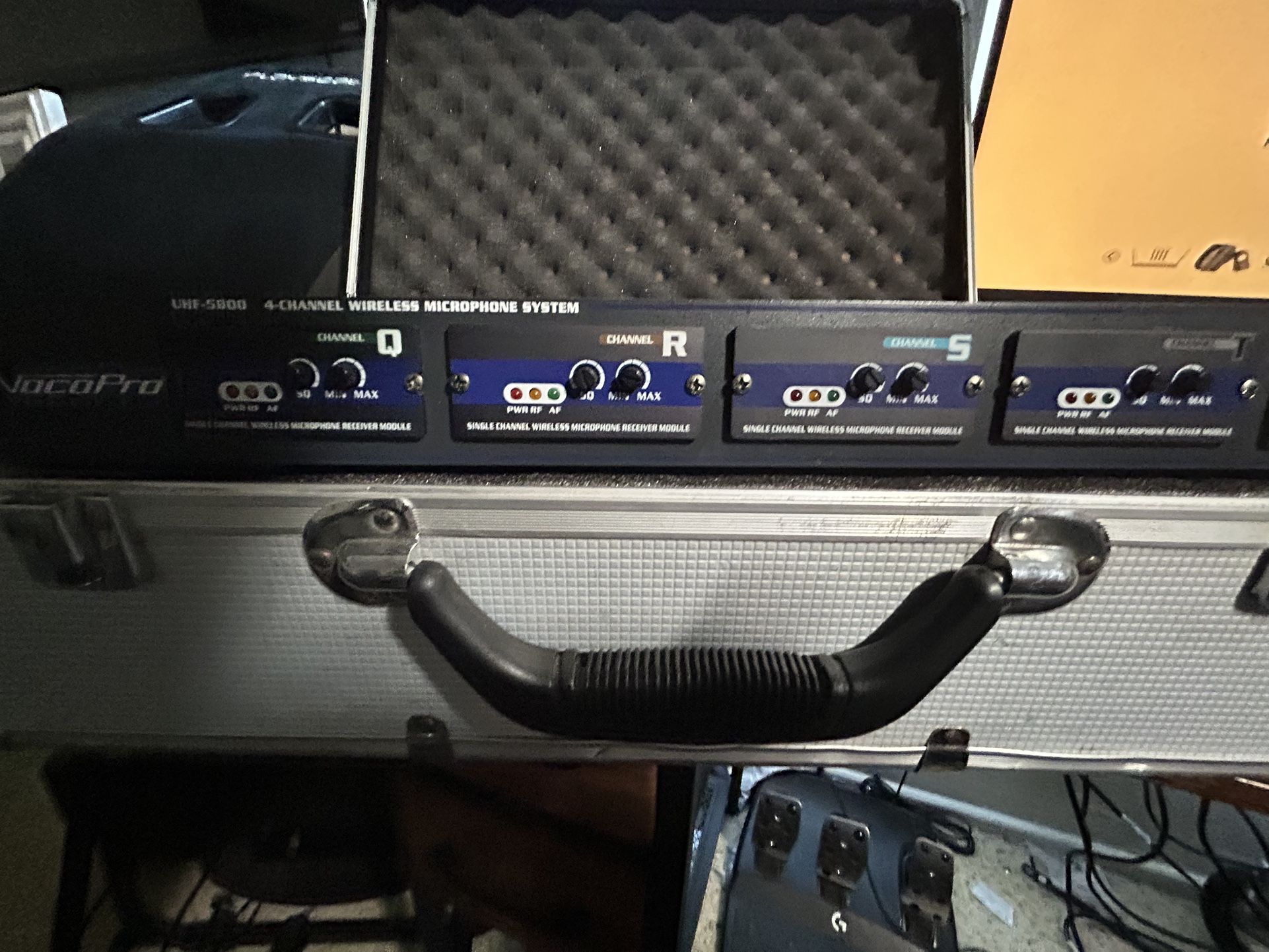 VOCOPRO l UHF-5800