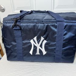 MLB New York Yankees Insulated 24 Pack Cooler Duffel Bag