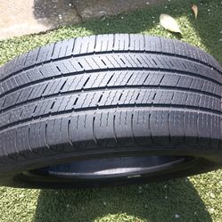 205-55R16 Michelin Defender