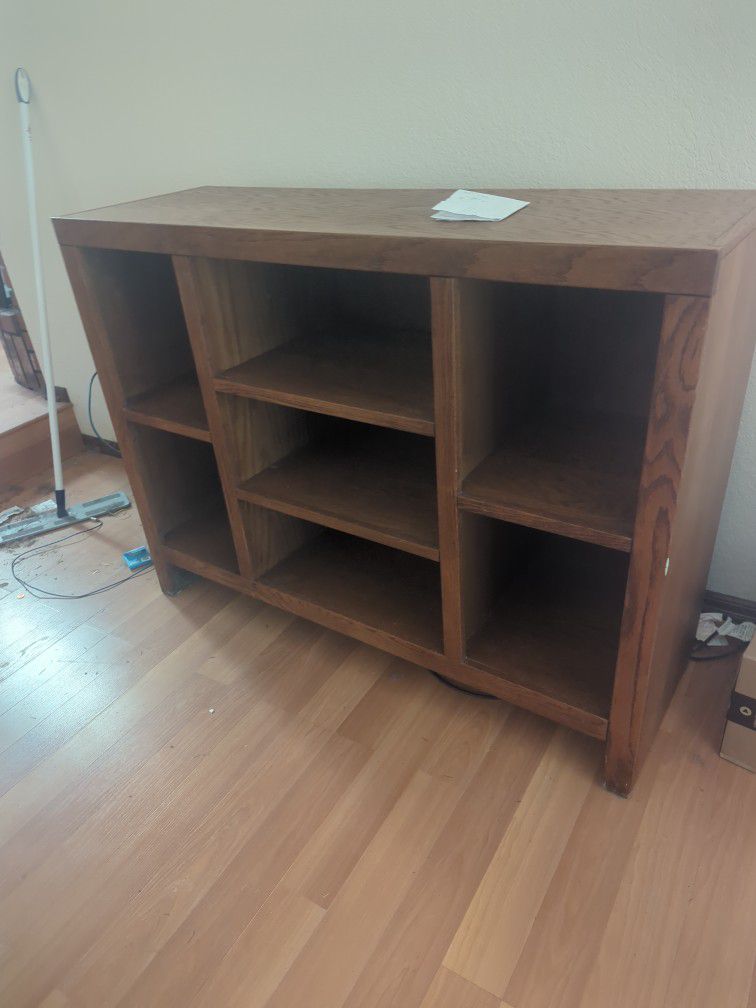 Free TV Stand... measurements in Pics