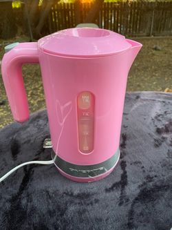 Hard plastic electric heating kettle