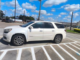 2013 Denali Acadia GMC loaded 121kmi
