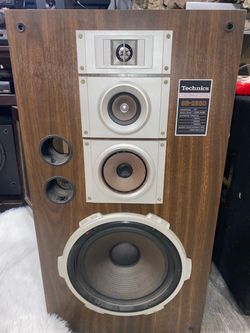 Set of Technics Speakers