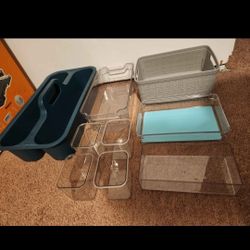 Storage Containers/ Baskets 