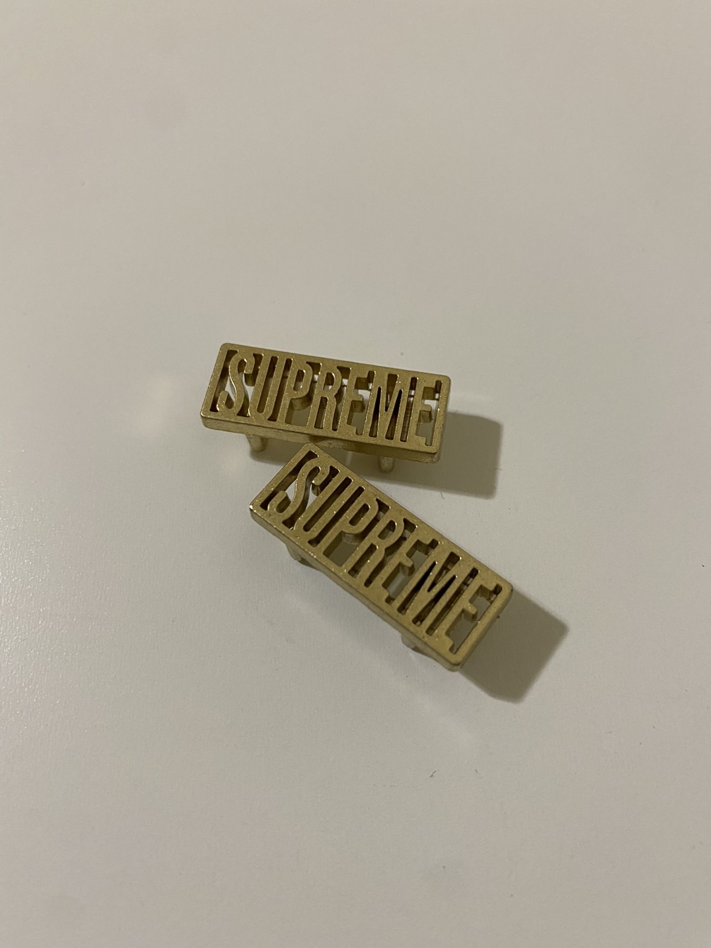 Supreme lace best sale locks