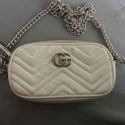 Gucci Shoulder Bag 
