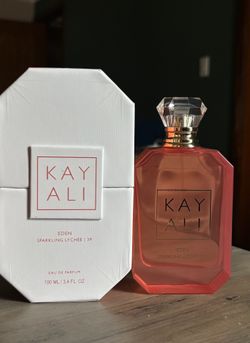 Kayali sparkling lychee