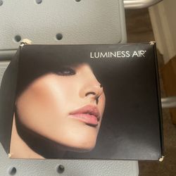 Luminess Air Brush Kit (Brand new ) Never used