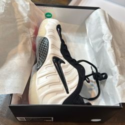 BRAND NEW SIZE 11.5 MENS AIR FOAMPOSITE PRO