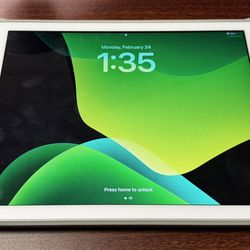 iPad Generation 6 32gb WiFi