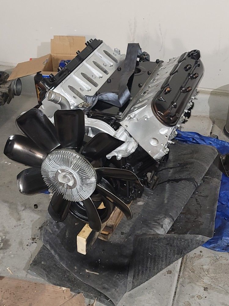 LQ4 6.0 LS Engines