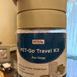 Pet Co / Pet Go Travel Kit New  pick up Derry or Northampton New Hampshire