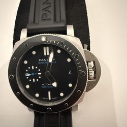 Panerai Submersible Men’s 42mm PAM00683